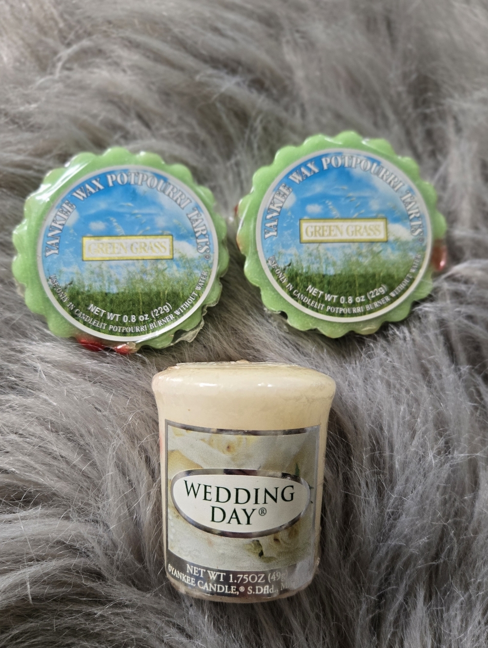 Yankee Candle Green Grass Tarts X2 & Wedding Day Candle Votive